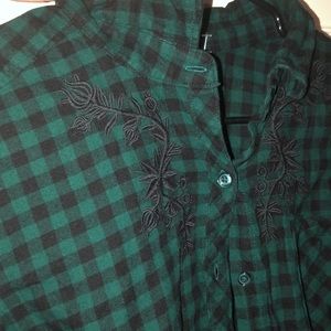 Black and dark green button up flannel